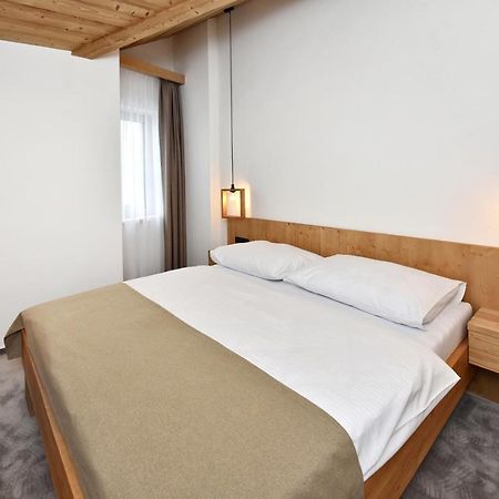 Aplend Hotel Ovruc Strbske Pleso ภายนอก รูปภาพ